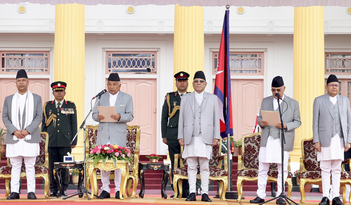 प्रधानमन्त्री ओलीले लिए शपथ